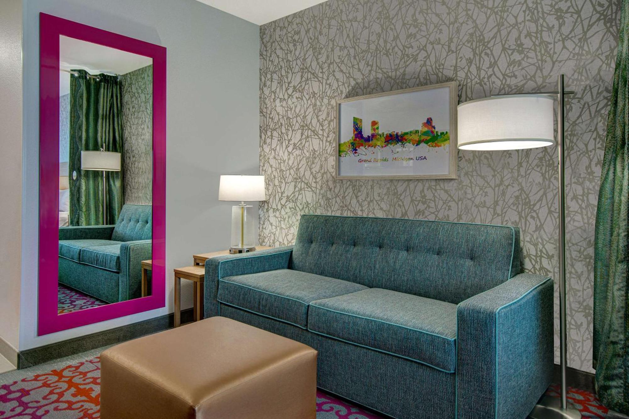 Home2 Suites By Hilton Grand Rapids Airport Kentwood Exterior foto