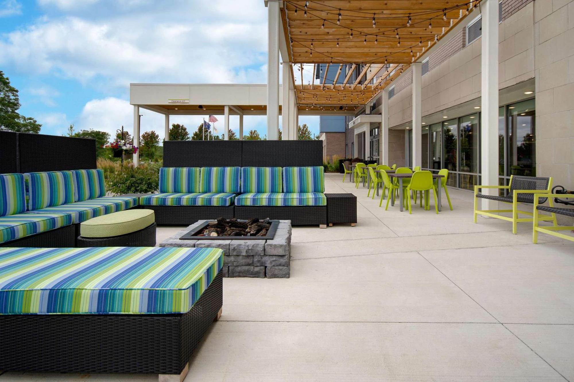 Home2 Suites By Hilton Grand Rapids Airport Kentwood Exterior foto