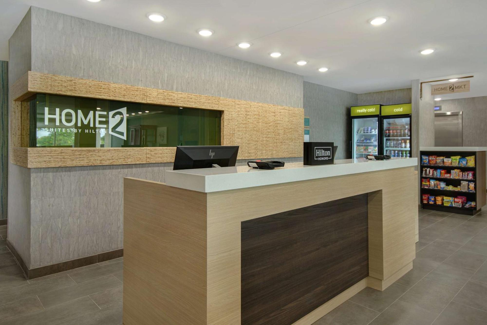 Home2 Suites By Hilton Grand Rapids Airport Kentwood Exterior foto